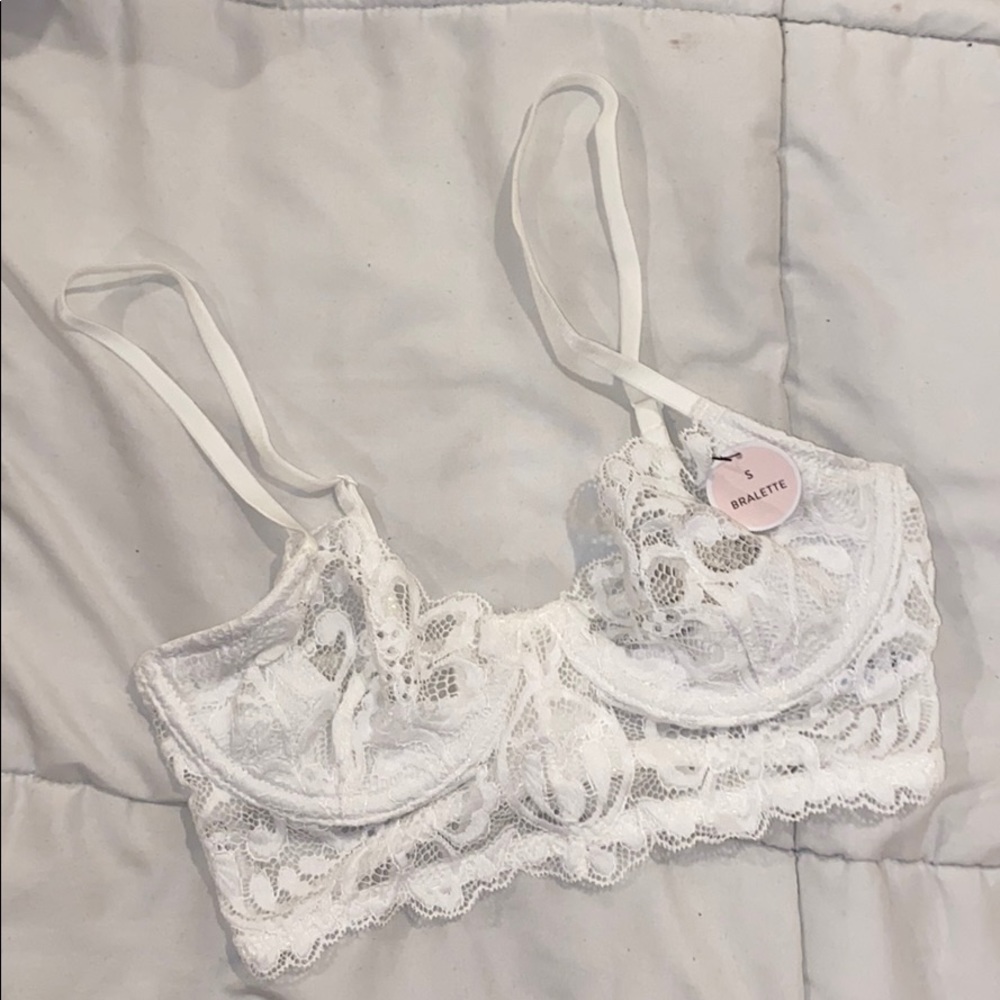 White lace bralette
